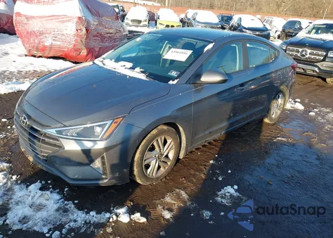 2019 Hyundai Elantra Sel z USA, uszkodzony, nr VIN 5NPD84LF1KH465376